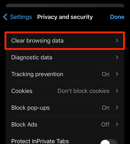Clear browsing data menu in Edge app for iPhone