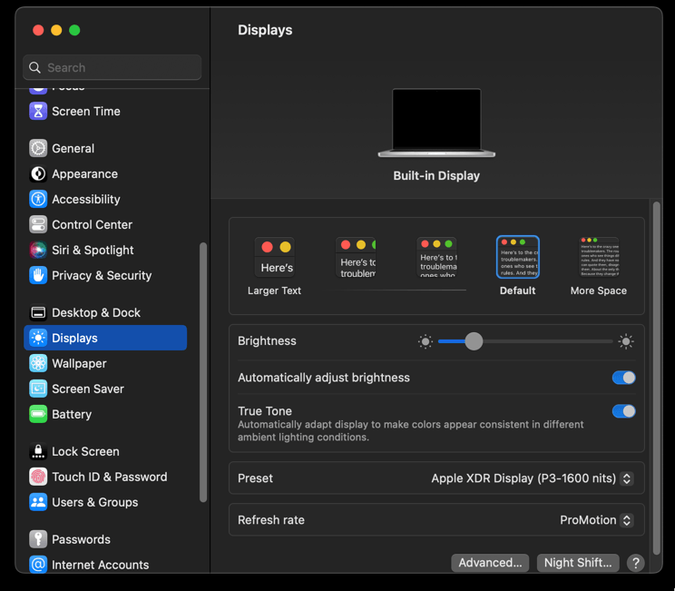 MacBook Default Display Settings
