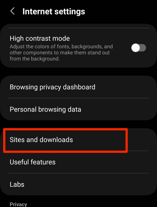 Sites and downloads settings menu in Samsung Internet
